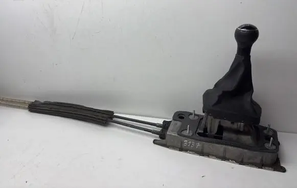 Volkswagen Golf V Gear shifter/selector 1K0711061A