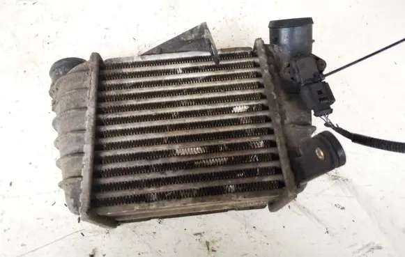 Skoda Fabia Mk1 (6Y) Intercooler radiator 6q0145804