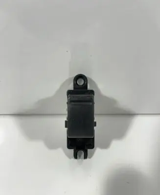 Nissan X-Trail T30 Electric window control switch 3X08Z