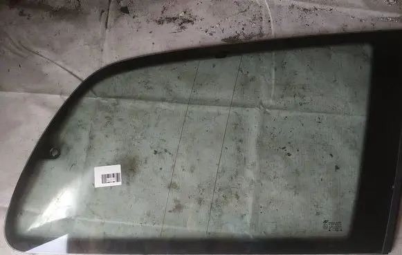 Ford Galaxy Rear side window as2