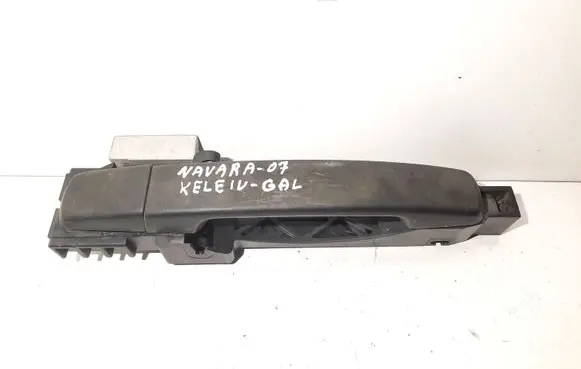 Nissan Navara D40 Front door exterior handle