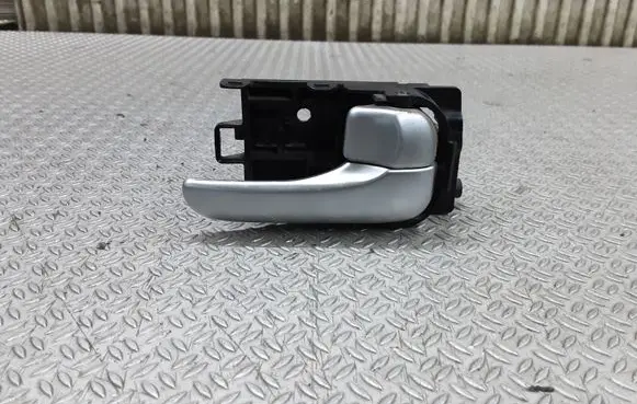 Nissan Almera Tino Rear door interior handle
