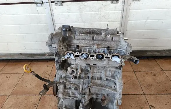 Toyota Prius c Engine C1524493