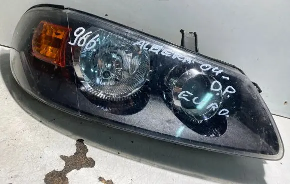 Nissan Almera N16 Headlight/headlamp