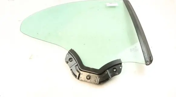 BMW 6 E63 E64 Front vent window/glass (coupe) 7186644