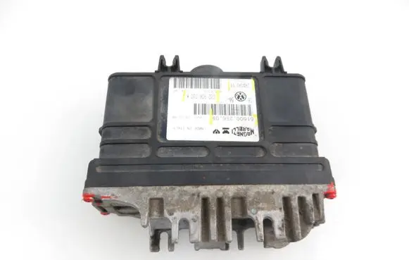Volkswagen Golf III Engine control unit/module 032906030K 6160025608 IAW1AVV1