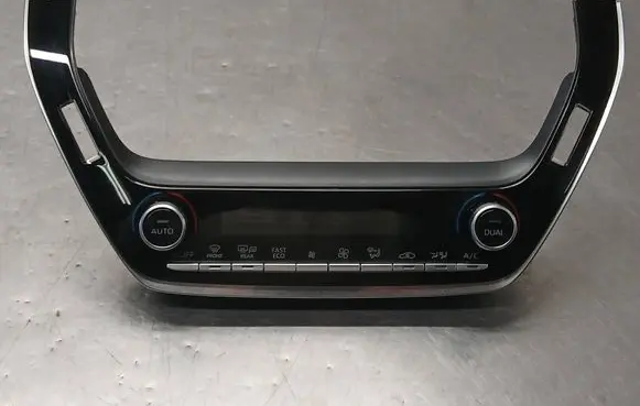 Toyota Corolla E210 E21 Climate control unit 75K702 5590002F30
