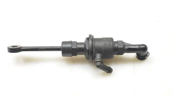 Hyundai Tucson TL Clutch master cylinder 