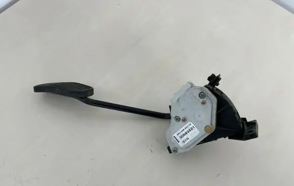Volvo XC90 Accelerator throttle pedal 30683521 6PV00853718