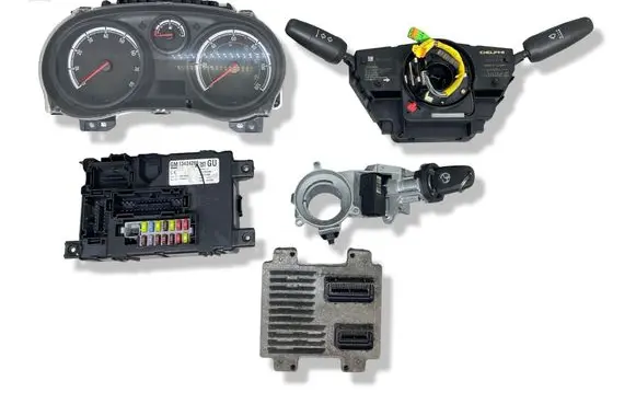 Opel Corsa D Engine ECU kit and lock set 55583737 12636386 13142283