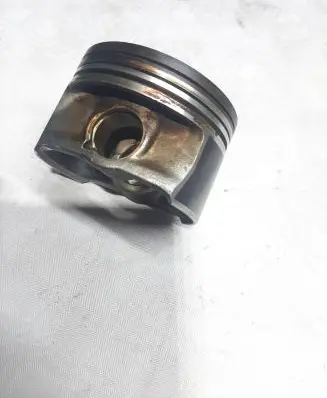 Skoda Yeti (5L) Piston G8071 71L55