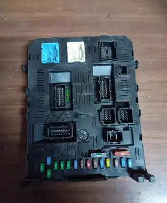Peugeot 407 Comfort/convenience module 9660105680 01170905 BSI2004H01