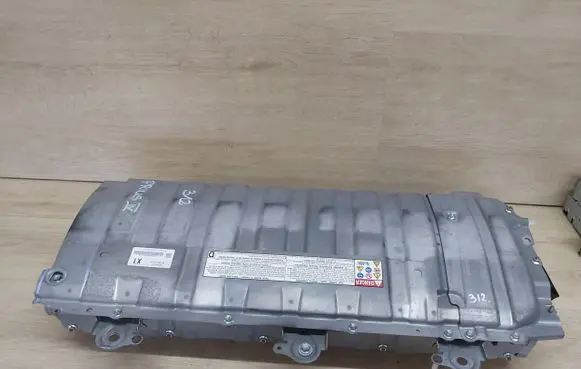 Toyota Prius (XW50) Car battery G9280-47200PIV