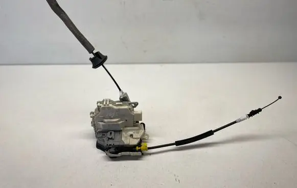 Audi A5 8T 8F Rear door lock 8K0839016C
