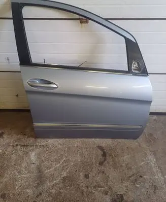 Mercedes-Benz B W245 Front door