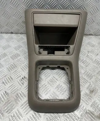 Volkswagen Tiguan Center console 5N1863476A