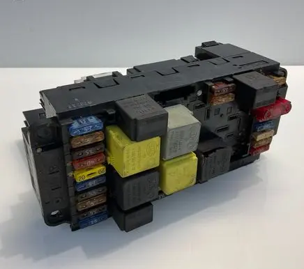 Mercedes-Benz C W203 Fuse module 0025459301 5DK00797320 A0025459301