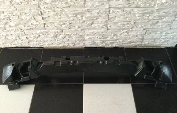Toyota Highlander XU70 Rear bumper foam support bar 526110E140