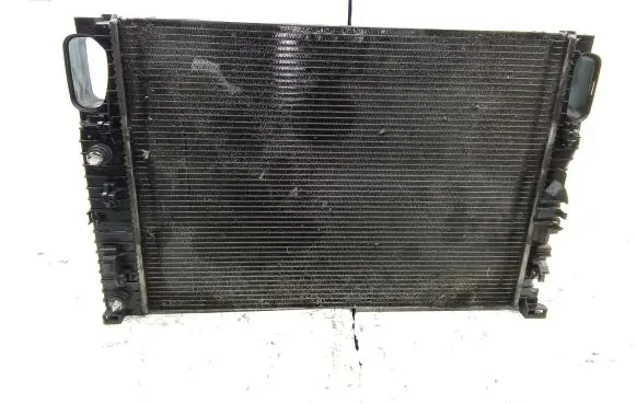 Mercedes-Benz CLS C219 Coolant radiator A2115003402 876366S