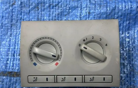 Volkswagen Transporter - Caravelle T5 Climate control unit 7H5919158B