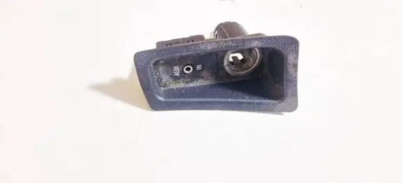 BMW 1 E81 E87 Cigarette lighter 511671320459