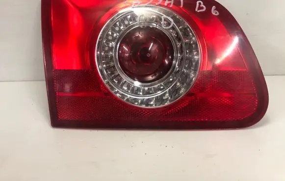 Volkswagen PASSAT B6 Tailgate rear/tail lights 27449002