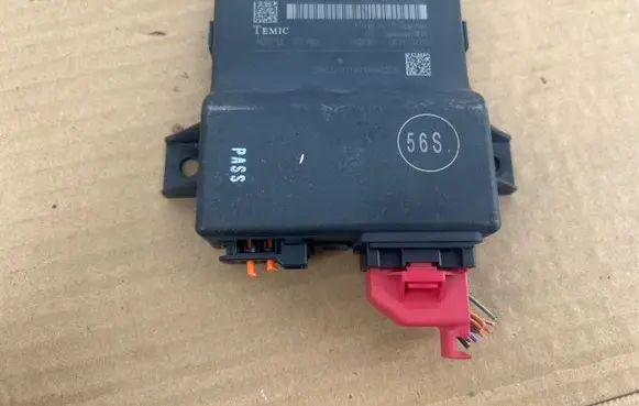 Audi A5 8T 8F Gateway control module 8T0907468AD 8T0907468K 403213