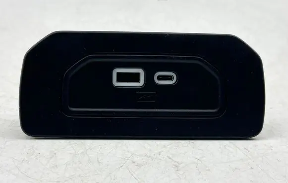 Jeep Grand Cherokee WL USB control unit 68422663AC 61571E