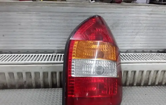 Opel Zafira A Rear/tail lights 51740002