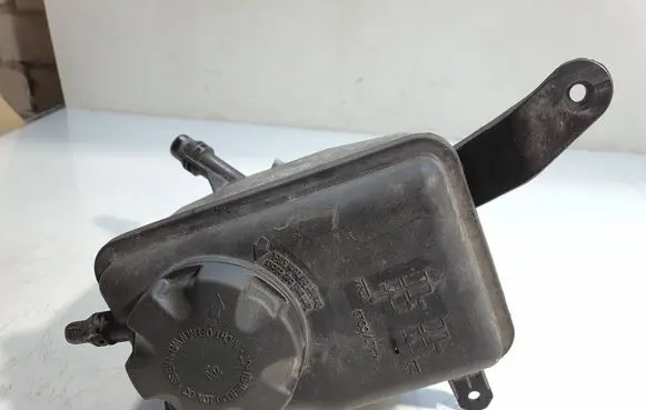 BMW 6 E63 E64 Coolant expansion tank/reservoir 7521189 PA66GF30 10617211