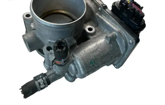 Toyota Auris E180 Throttle valve 220300T110 45003B23