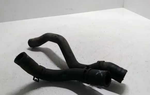 Volkswagen Caddy Engine coolant pipe/hose