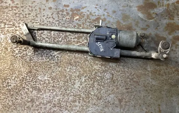 Volkswagen Jetta V Front wiper linkage and motor 3397020832 1K1955023F