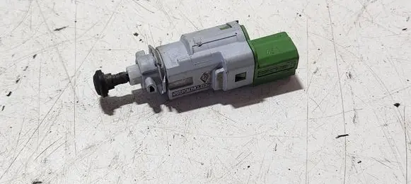 Dacia Sandero II Brake pedal sensor switch 8200276360