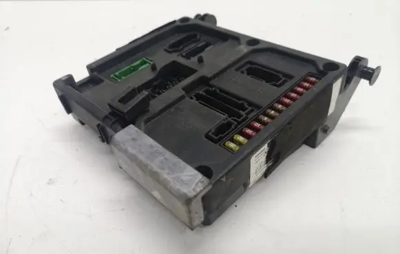 Volkswagen Sharan Fuse module S108145100G 7M0962258H