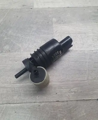 Skoda Octavia Mk3 (5E) Windscreen/windshield washer pump 1K6955651 3122789