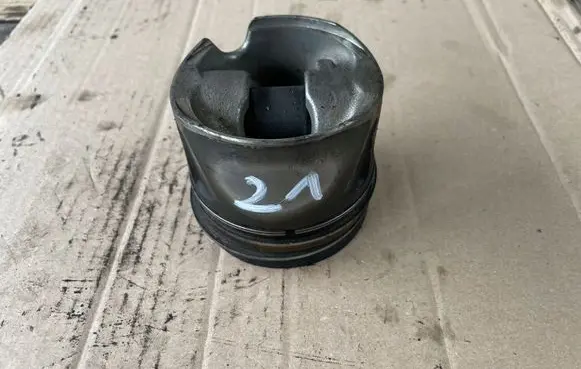 Mercedes-Benz Sprinter W906 Piston 8349F