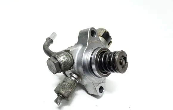Mazda 3 III Fuel injection high pressure pump 2951000553 RE0120350 01768