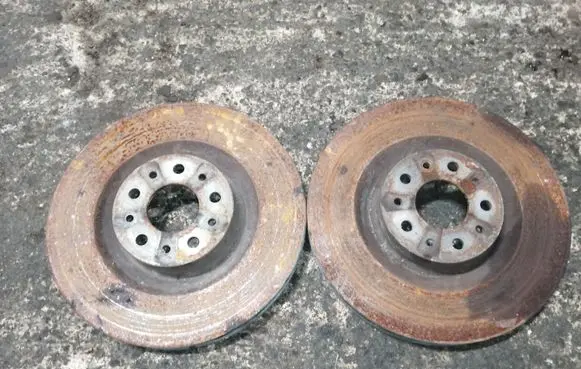 Fiat 500L Front brake disc