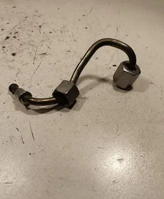 BMW 4 F32 F33 Fuel injector supply line/pipe 