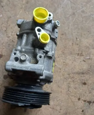 Audi A4 S4 B9 8W Air conditioning (A/C) compressor (pump) 4M0820803