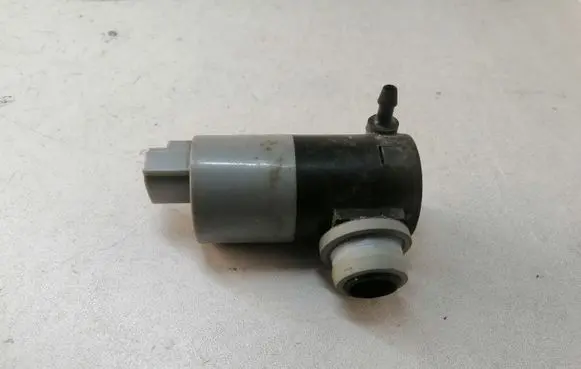 Toyota Auris 150 Windscreen/windshield washer pump 30892 100701B 248076