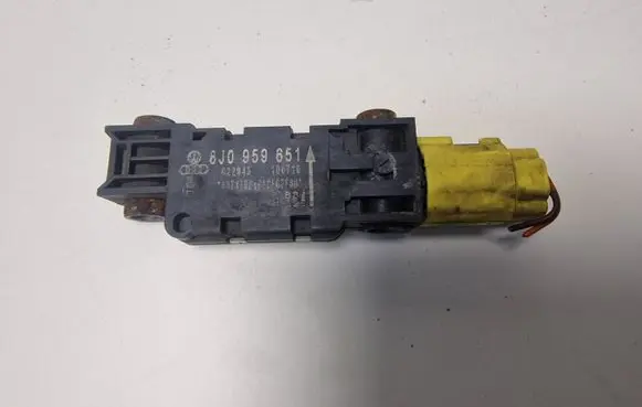 Audi A3 S3 A3 Sportback 8P Airbag deployment crash/impact sensor 8J0959651