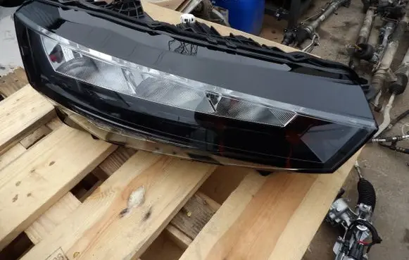 Skoda Scala Headlight/headlamp 655941016 1303102000000 27042023070