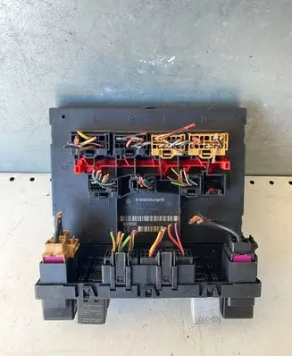 Volkswagen PASSAT B6 Comfort/convenience module 3C0937049AH F005V00660