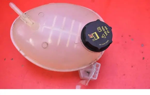 Coolant expansion tank/reservoir