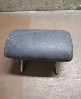 BMW 5 E39 Rear seat headrest 