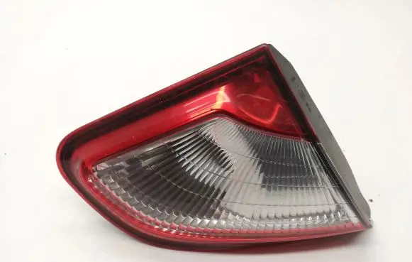 Nissan Qashqai Tailgate rear/tail lights 89503189