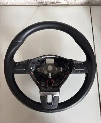 Volkswagen Jetta VI Steering wheel 5C0419091