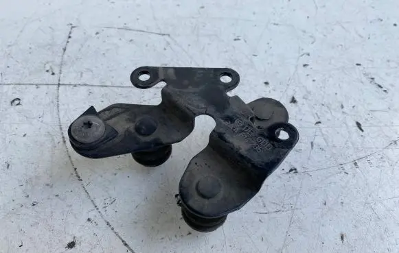 Volkswagen PASSAT B7 ABS pump bracket 3AA614235